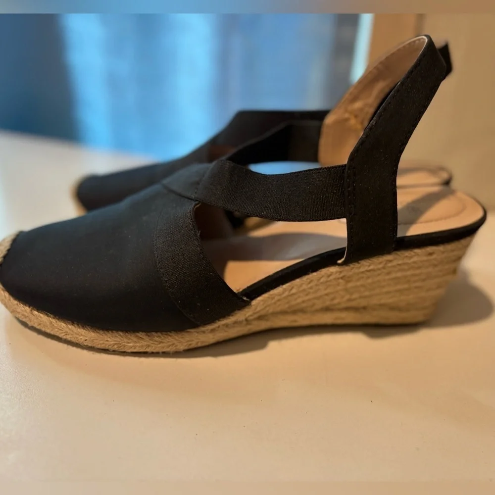 Bandolino Black Espadrille Slingbacks